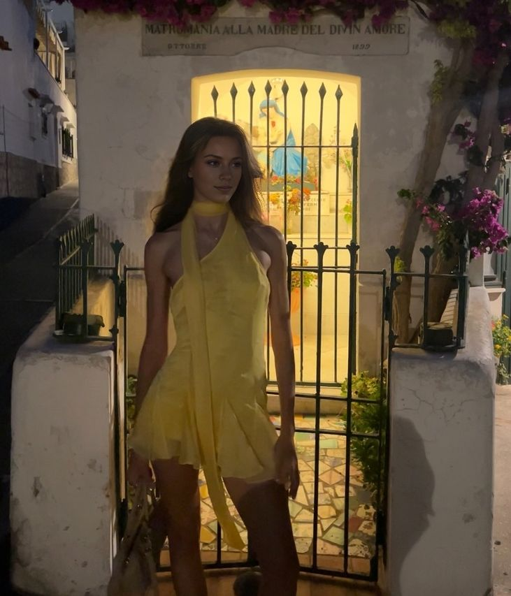 Simple Halter Yellow Chiffon Short Cocktail Dress Homecoming Dress cc3261
