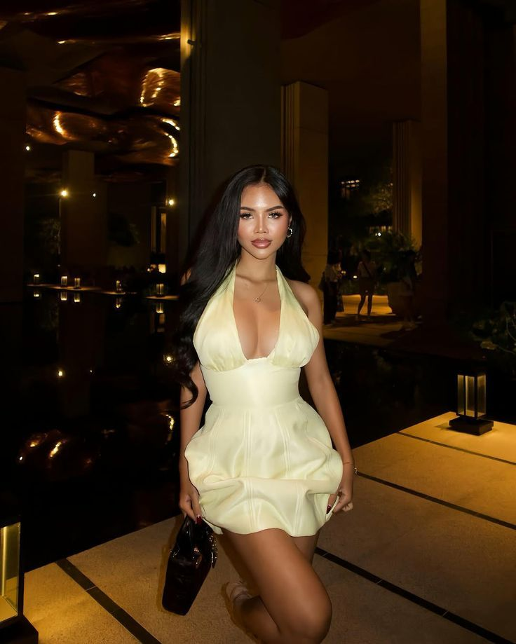 Elegant Yellow Halter V Neck Homecoming Dress Cocktail Dress cc3182