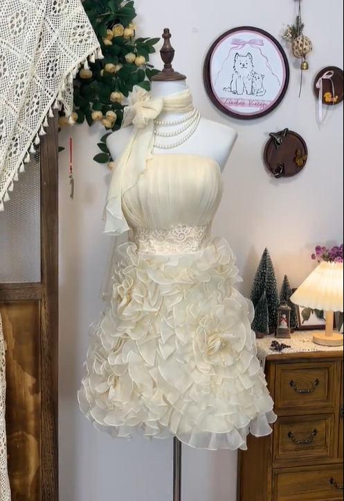 Pretty Yellow Tulle Flowers Short Birthday Outfits Strapless Homecoming Dress cc3109