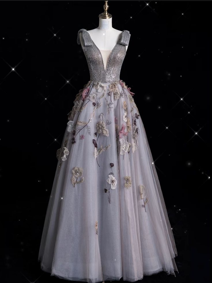 Charming Deep V Tulle Beded Appliques Ball Gown Gray A Line Prom Evening Dress cc2453