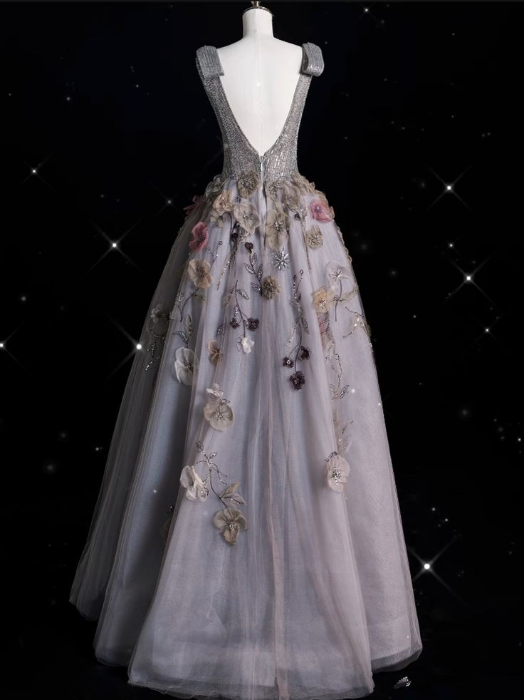 Charming Deep V Tulle Beded Appliques Ball Gown Gray A Line Prom Evening Dress cc2453