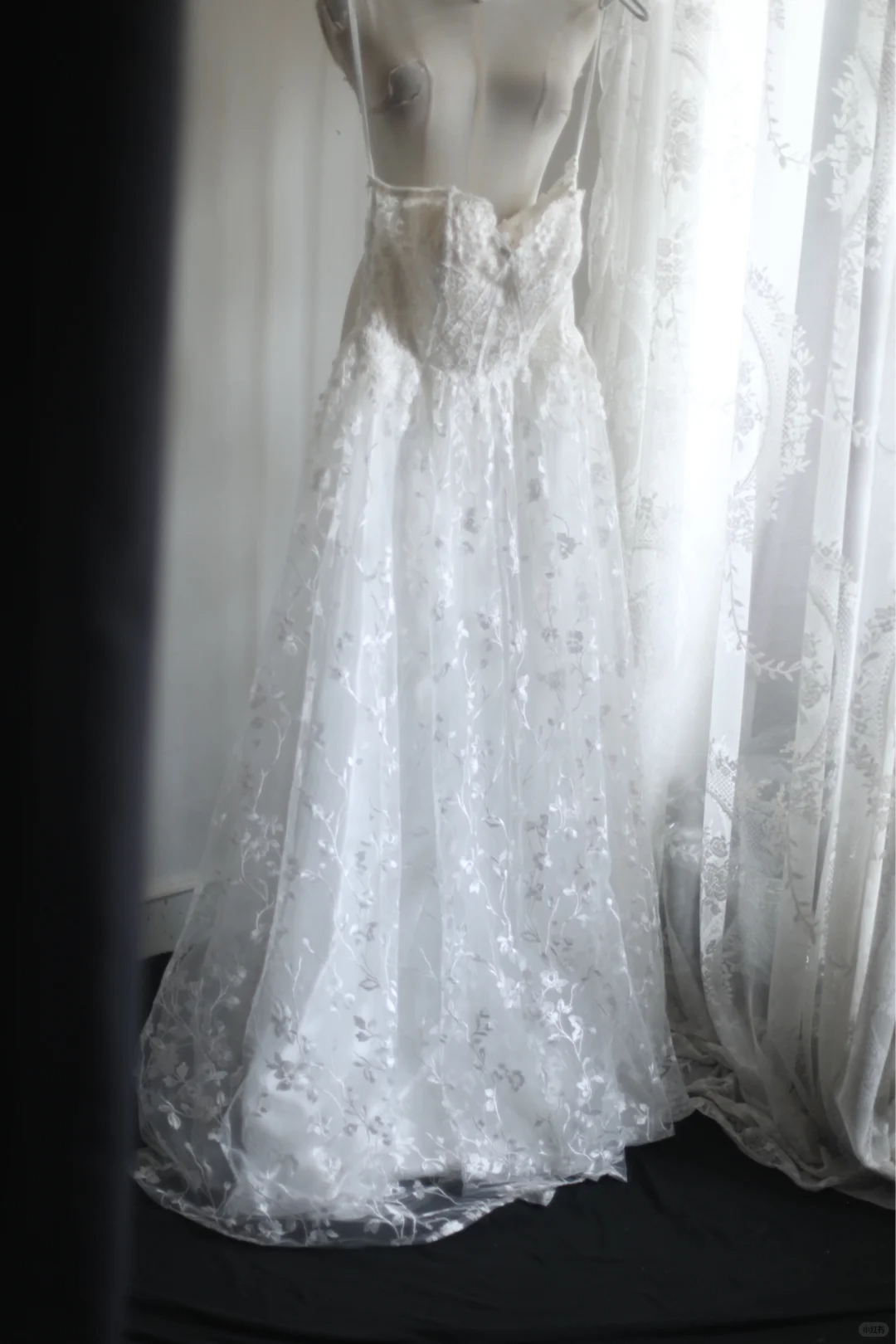 Vintage White Spaghetti Straps Lace A Line Wedding Dress Guest Dress cc3190