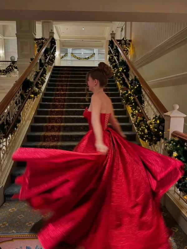 Fashion Strapless A Line Satin Ball Gown ,Formal Red Prom Evening Dress cc2563