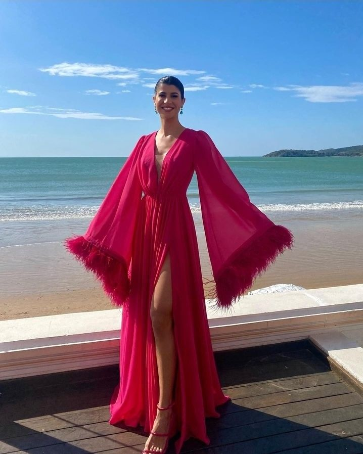 Unique A-line V Neck Prom Dress With Split cc710