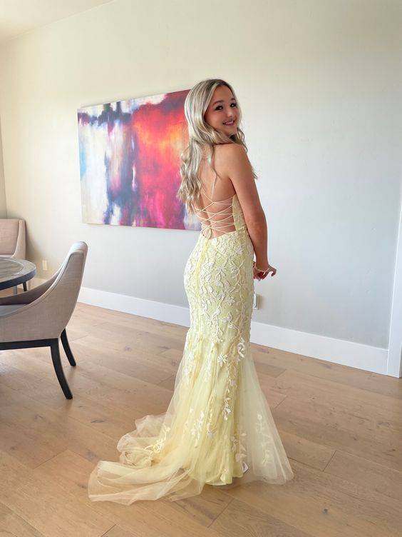 Elegant Yellow Backless Lace Prom Dress Mermaid Party Evening Gown cc1907