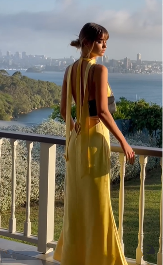 Sexy Deep V Neck Halter Evening Gown Yellow Formal Prom Party Dress cc2248