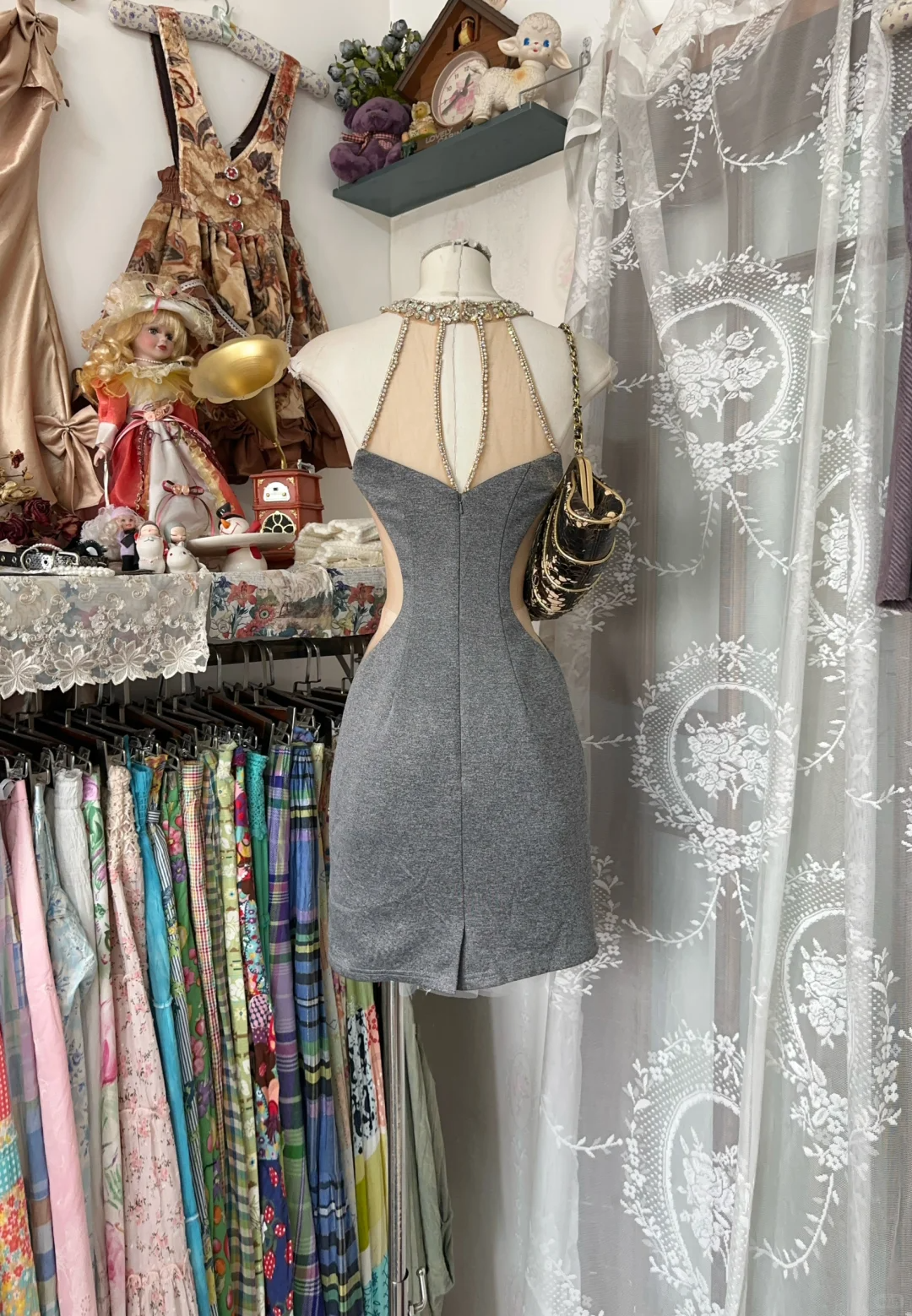 Vintage Gray Sleeveless Satin Beaded Sheath Cocktail Dress Mini Homecoming Dress cc3142