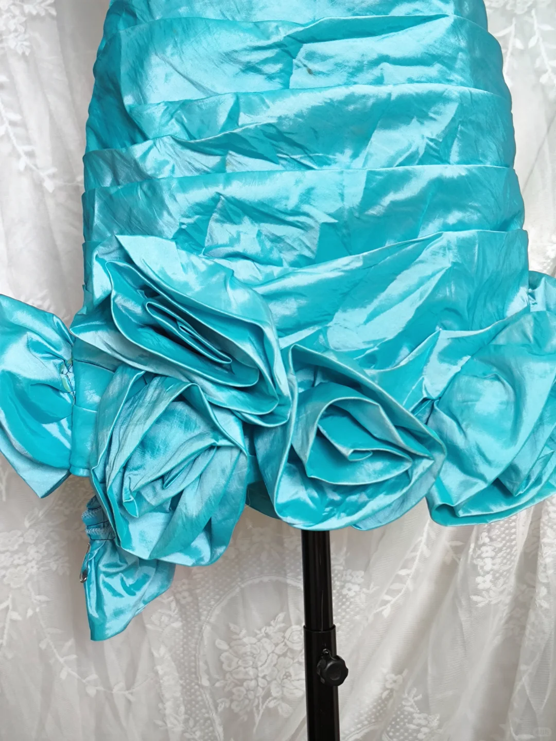 Vintage Blue Strapless Satin Pleated Short Party Dress Rose Flowers Hem Homecoming Dress cc3310