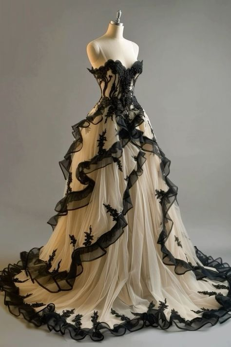 Gorgeous Black Tulle Appliques Evening Dress Strapless Wedding Dress cc2046