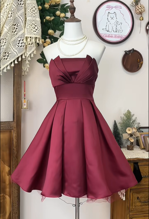Vintage Burgundy Strapless A Line Short Homecoming Dress Cocktail Dress cc3097