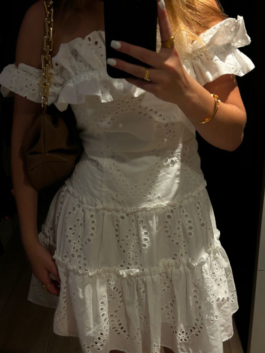 Sweet White One-shoulder Neckline Ruffled Hollow Embroidery A-line Birthday Skirt Homecoming Dress cc4107