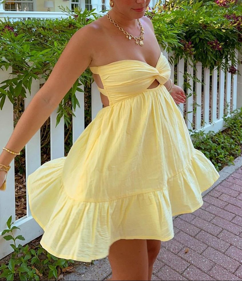Fashionable And Chic Chest Twist Strapless A-line Birthday Dress Homecoming Dress cc4017