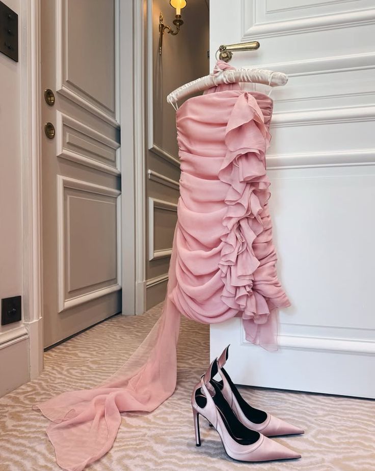 Elegant Light Pink Sleeveless Ruffled Chiffon Slim Fit 16th Birthday Homecoming Dress cc4189