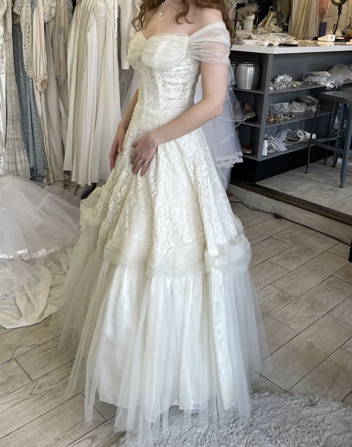 Vintage White A-line Off-shoulder Lace Long Prom Dress Evening Dress cc4919