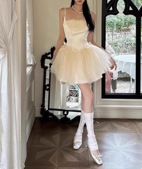 Elegant Ballet Style Strapless Tulle A-Line Birthday Short Skirt Homecoming Dress cc3520