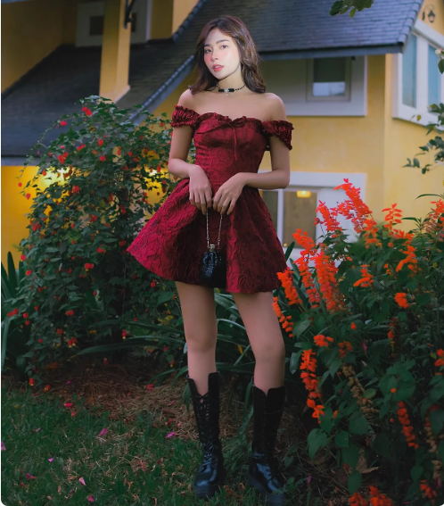 Sweet Burgundy Jacquard Shoulder Strap Waist A-line 17th Birthday Homecoming Dress cc3835