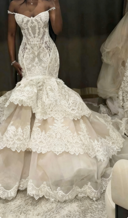 Gorgeous Ivory Lace Strapless Mermaid Wedding Dress with Layered Organza Train cc4704