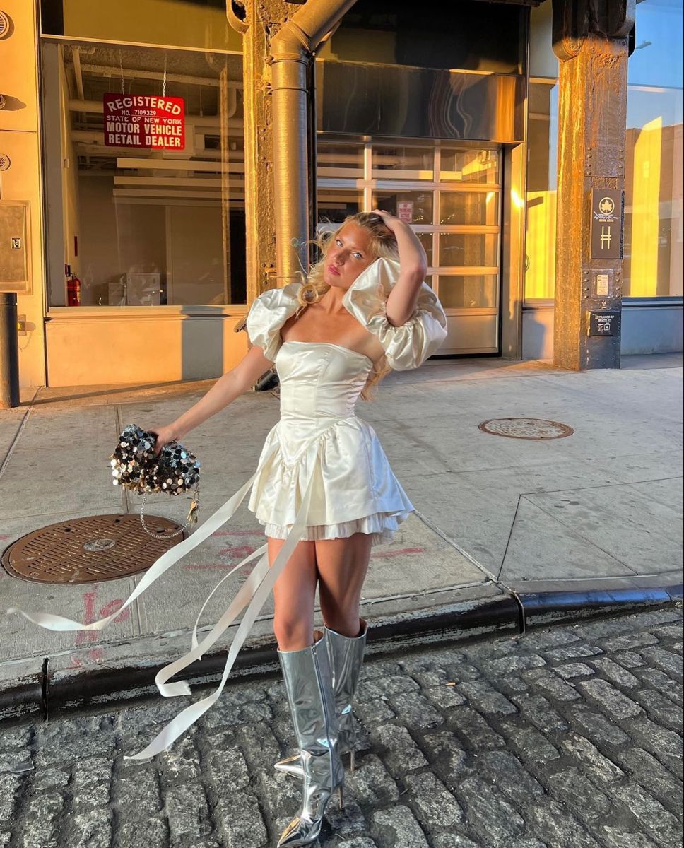 Palace Retro White Puff Sleeve Ribbon Satin Birthday Short Skirt Homecoming Dress cc4539