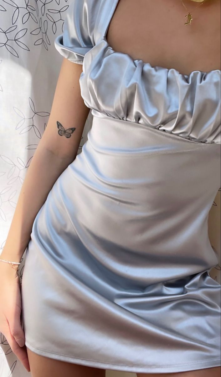 Elegant Silver-gray Puff Short-sleeved Pleated Slim-fit Satin Birthday Party Homecoming Dress cc4572