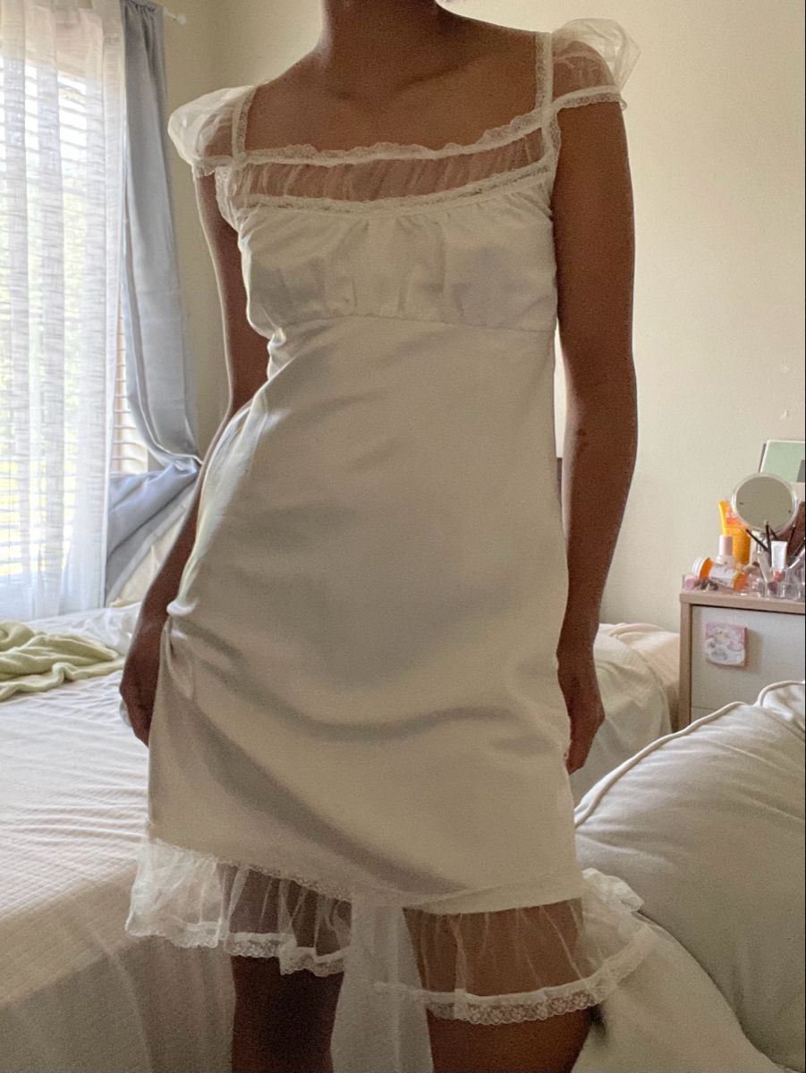 Sweet White Lace Satin 17th Birthday Homecoming Dress cc4588