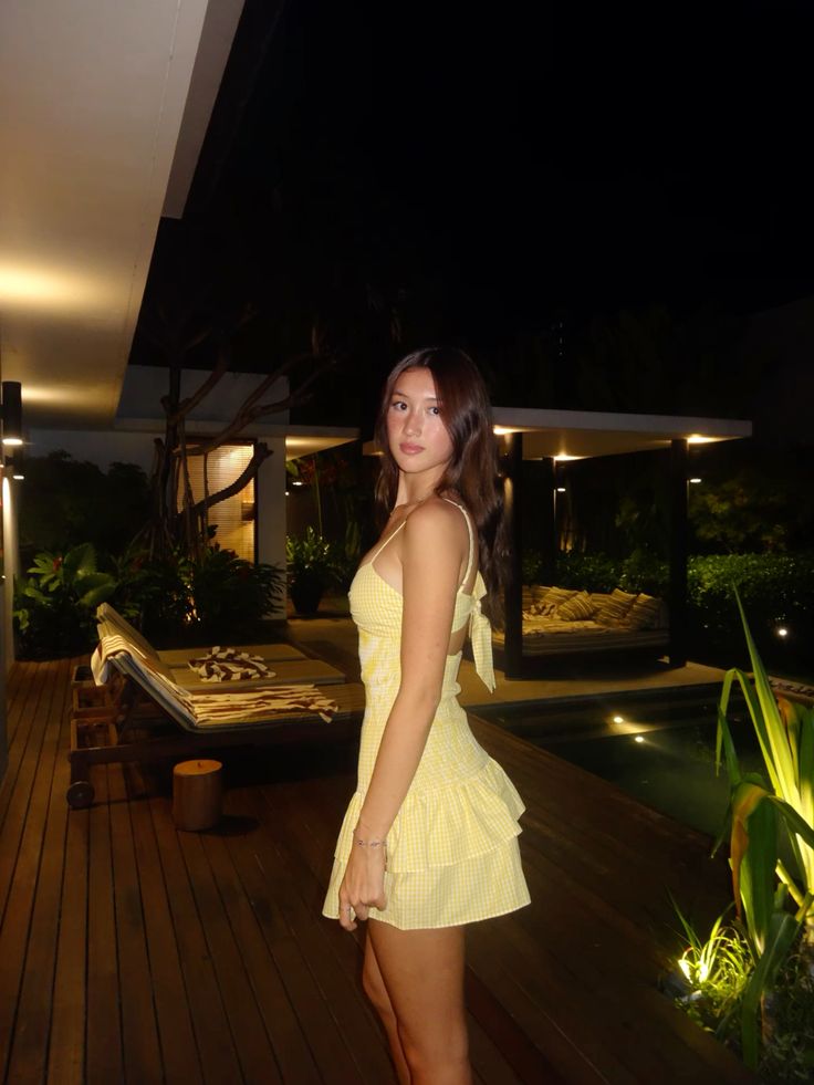 Sweet Yellow V-neck Thin Strap Ruffled Mini 17th Birthday Homecoming Dress cc4670