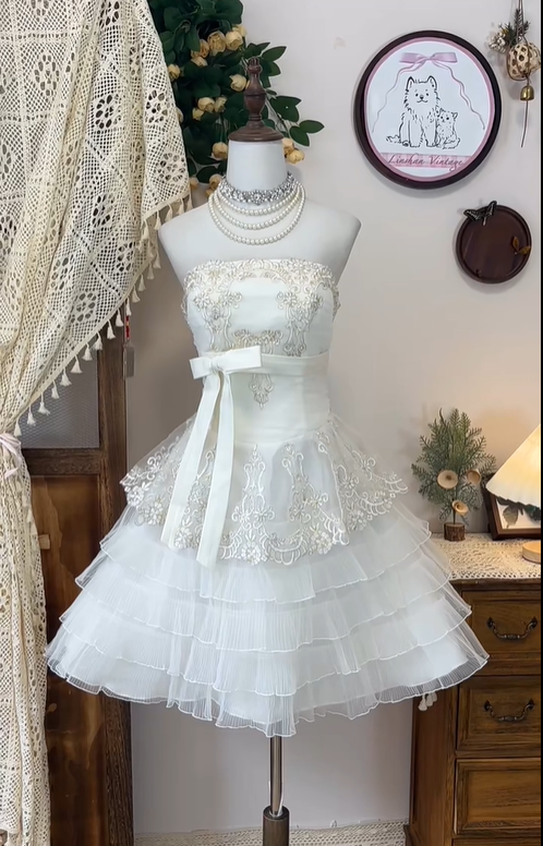 Elegant Strapless Tulle Lace Layered Short Wedding Dress Homecoming Dress cc3084