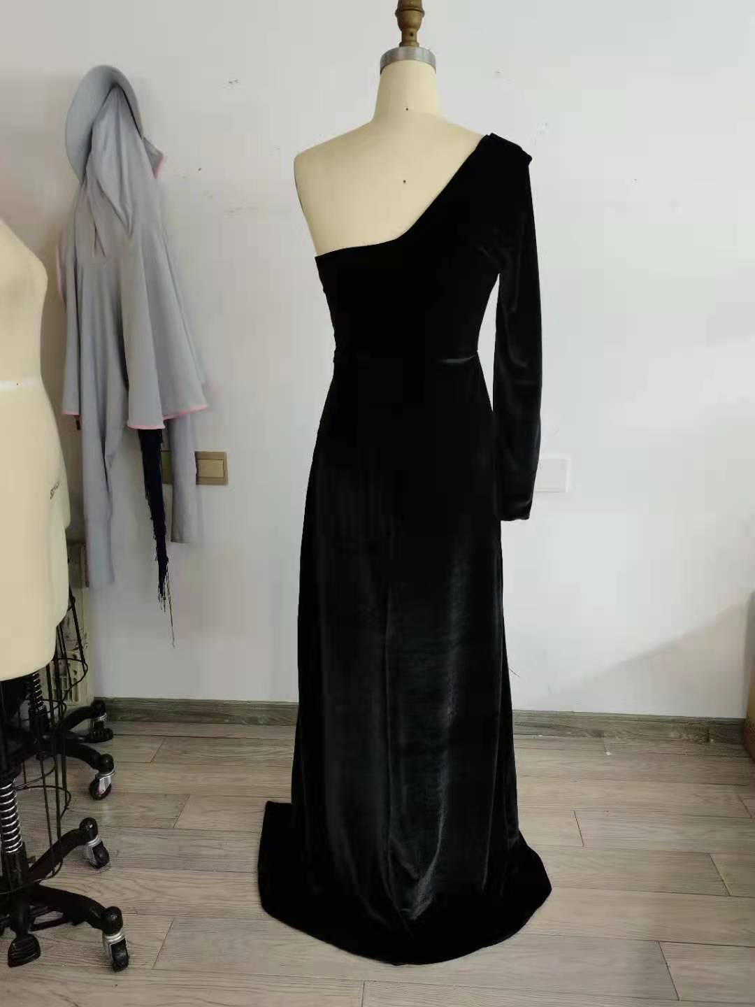 Sheath One Shoulder Black Velvet Evening Dress, Split Black Party Dresss C1451