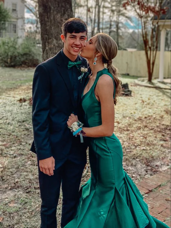 Sexy Green Mermaid Long Backless Prom Dresses cc103