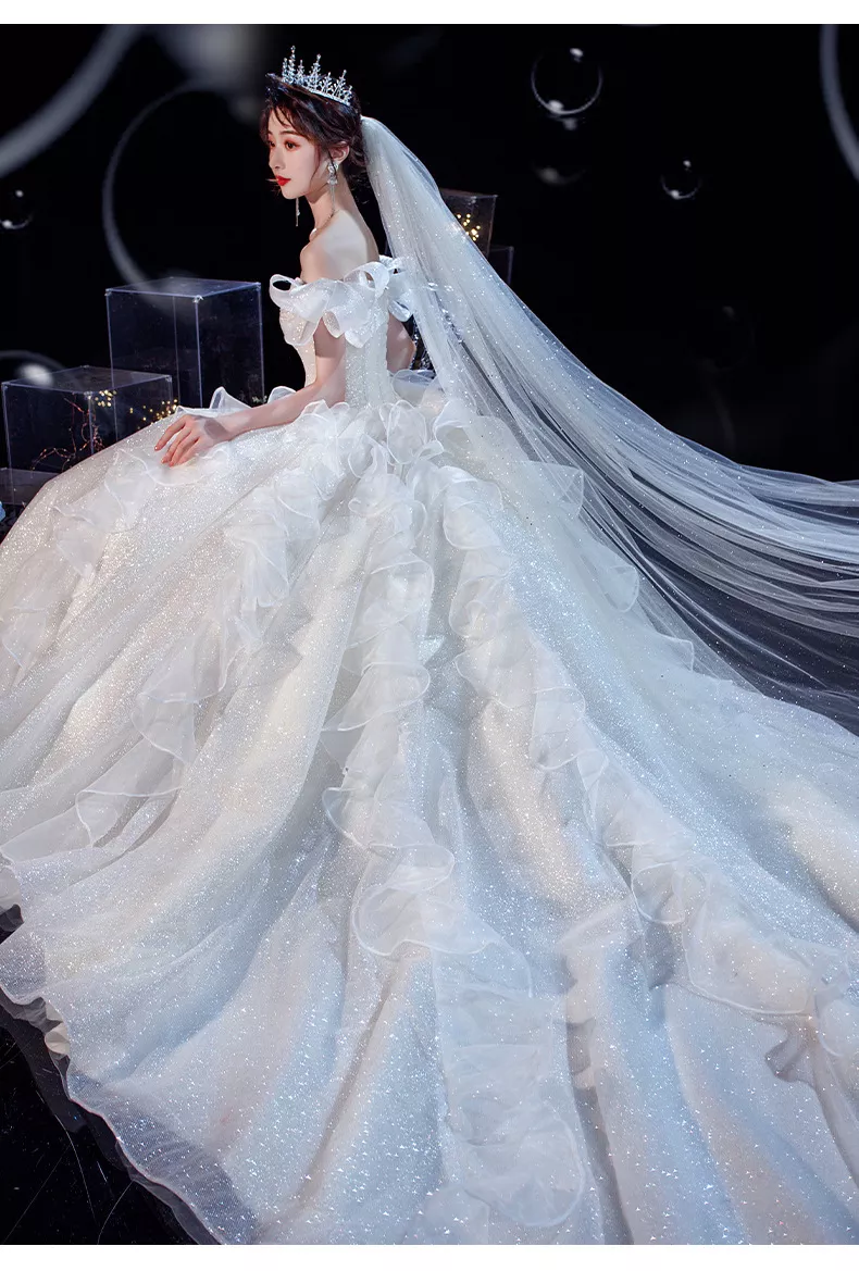 Luxury White Women Bride Classic Wedding Dress With Court Train cc71