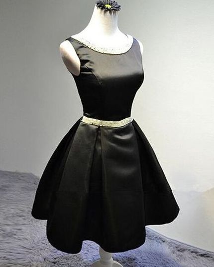 Black Sleeveless A Line Beaded Homecoming Dresses Short Cocktail Dress C670