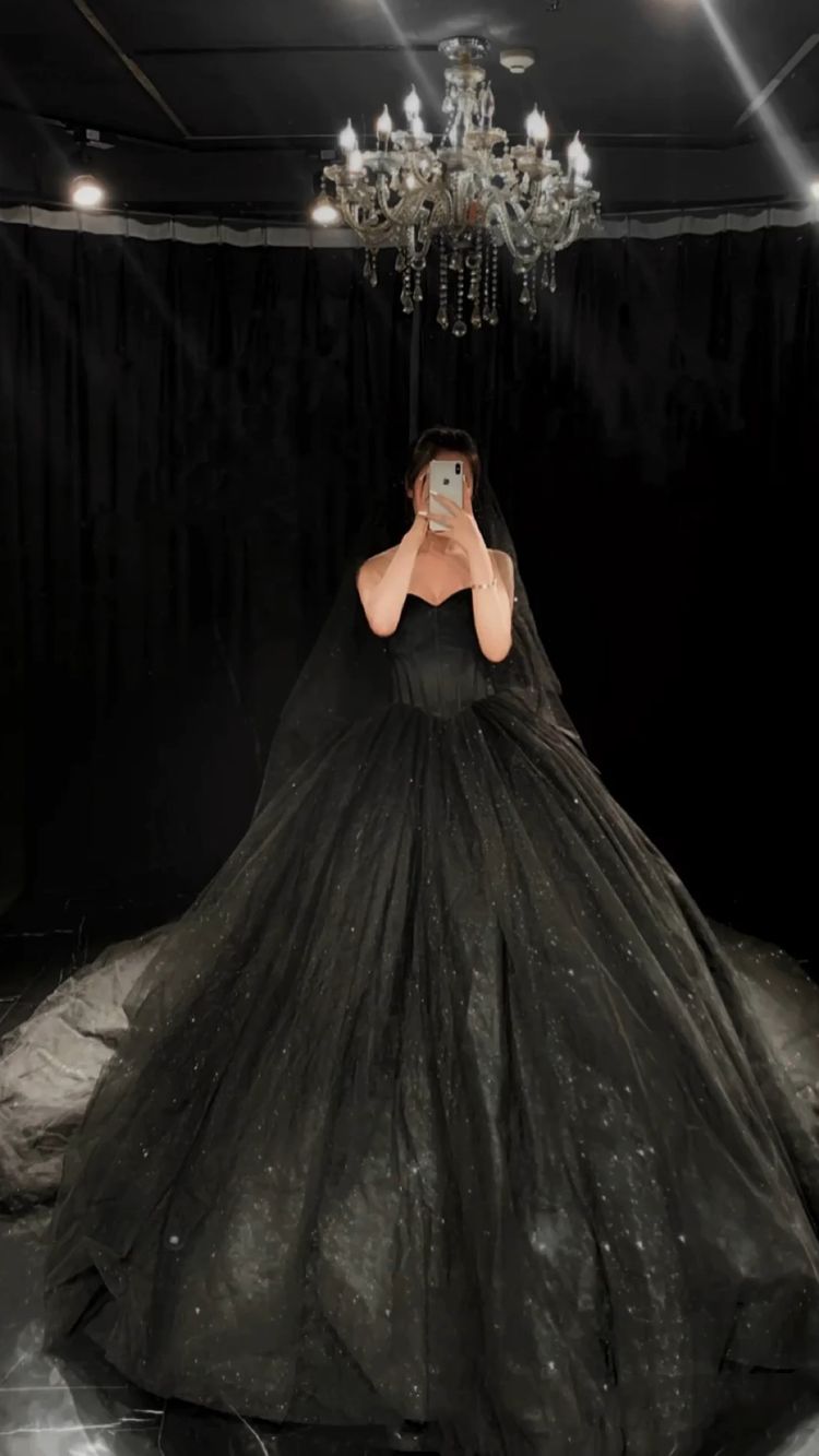 Black Corset Ball Gown Wedding Dress Gorgeously Gothic Prom Dress C2453