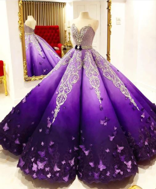 Sweetheart Ball Gown Prom Dresses Satin With Applique Sweep Train C1202