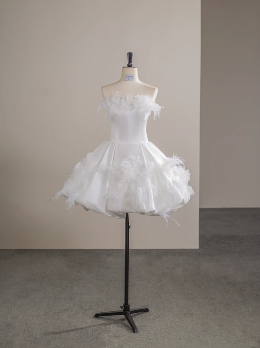 Cute White Strapless Satin Appliques Feathers A Line Short Homecoming Dress 20th Birthday Outfits cc3372