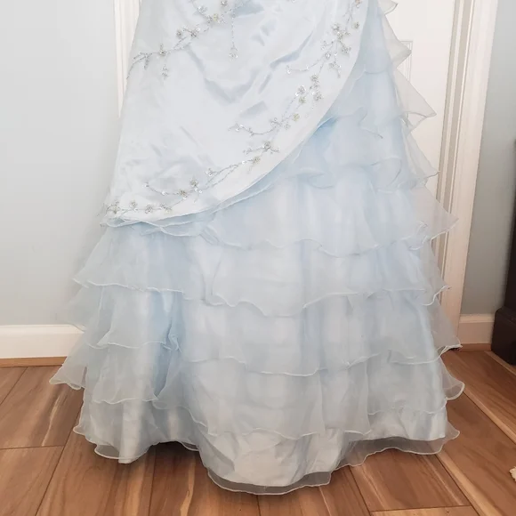 Elegant Light Blue Tulle Sequins Beaded Evening Dress Layered A Line Party Prom Dress cc2450