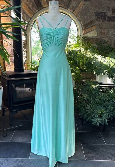 Unique Light Green Spaghetti Strap Bridesmaid Prom Dress Vintage party Evening Gown cc1761