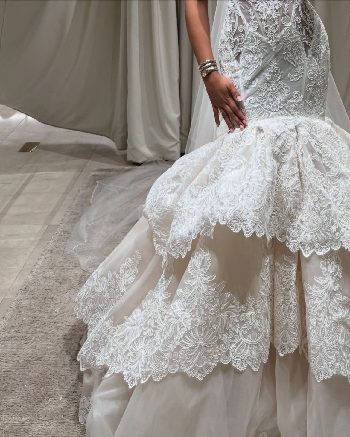 Gorgeous Ivory Lace Strapless Mermaid Wedding Dress with Layered Organza Train cc4704