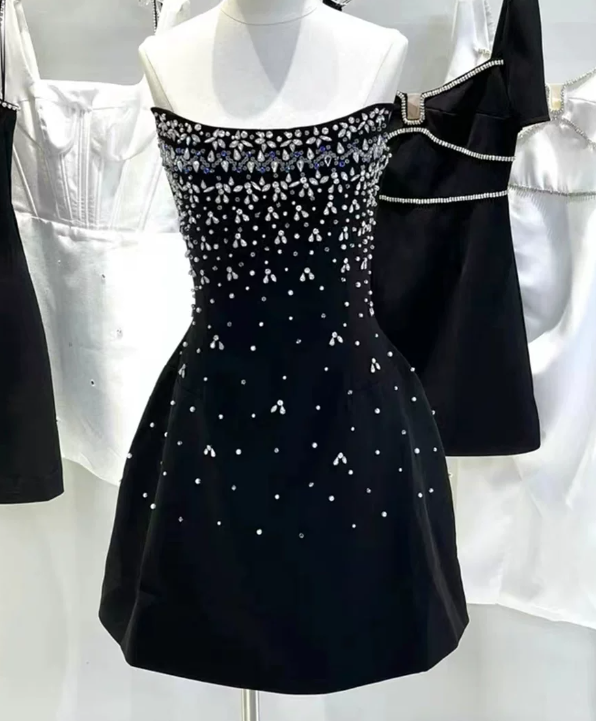 Stunning Homecoming Dress Black A Line Strapless Birthday Party Dress Cocktail Dress cc5670
