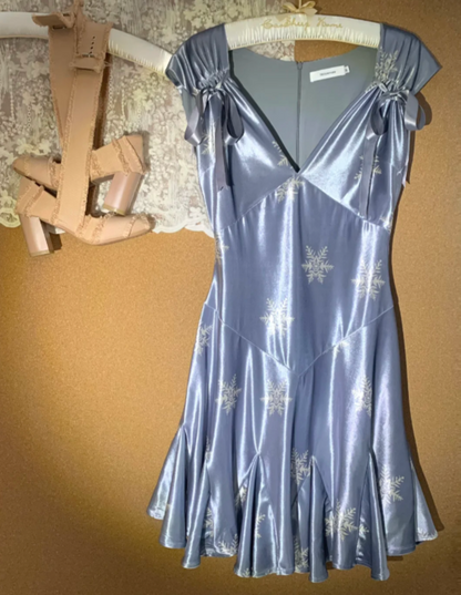 Pretty Homecoming Dress A Line V-neck Satin Birthday Party Dress Cocktail Dress cc5696