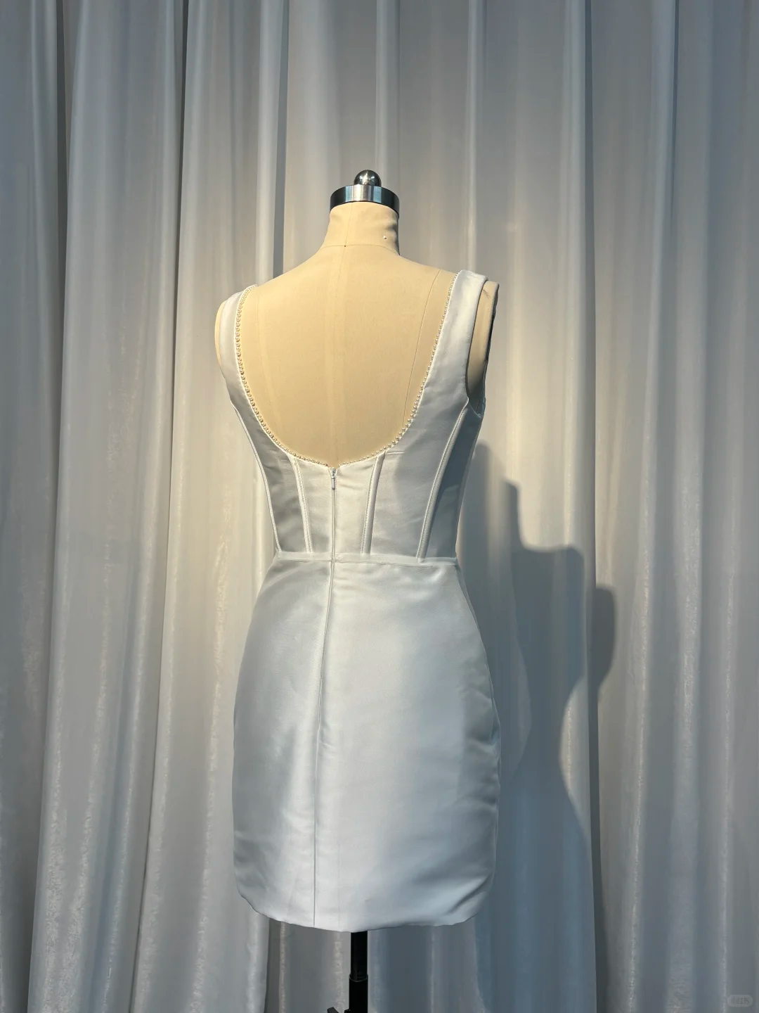 Sexy White Satin Sheath Short Cocktail Dress Homecoming Dress cc3368