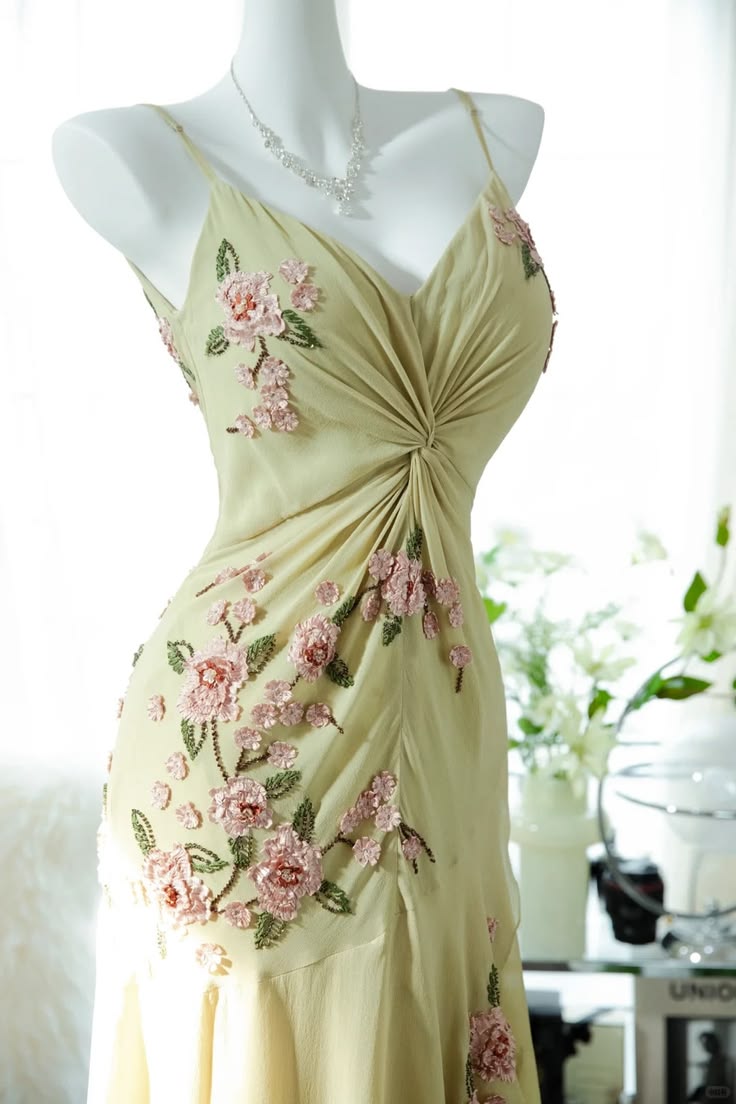Fashion Spaghetti Straps Appliques Beaded Green Chiffon Homecoming Dress Graduation Dress cc3036