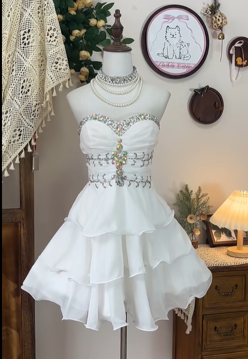 White Strapless Layered Chiffon Beaded Birthday Dress Elegant A Line Homecoming Dress cc3104