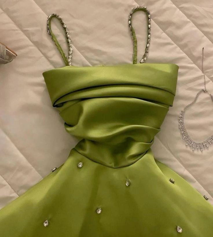 Gorgeous Green Satin A Line Party Dress Straps Prom Evening Dress With Beaded cc1880