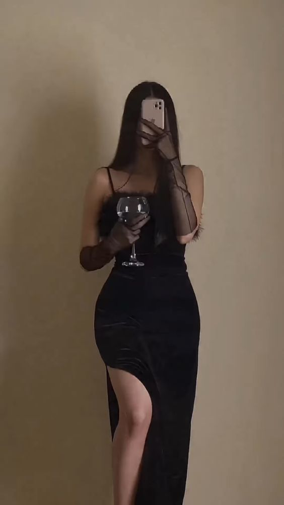 Fashion Velvet Strapless Feathers Black Evening Dress Slit Party Dress With Gloves cc1666