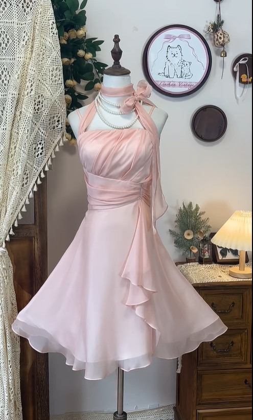 Classy Pink Halter Chiffon A Line Homecoming Dress Short Birthday Dress cc3082