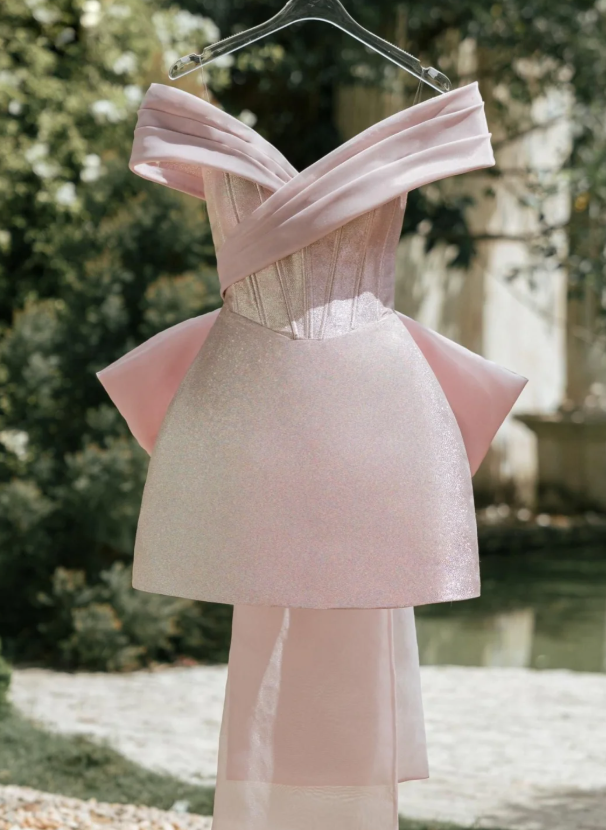 Sweet Off The Shoulder A Line Homecoming Dress Pink Short Birthday Outfit With Bow cc3161