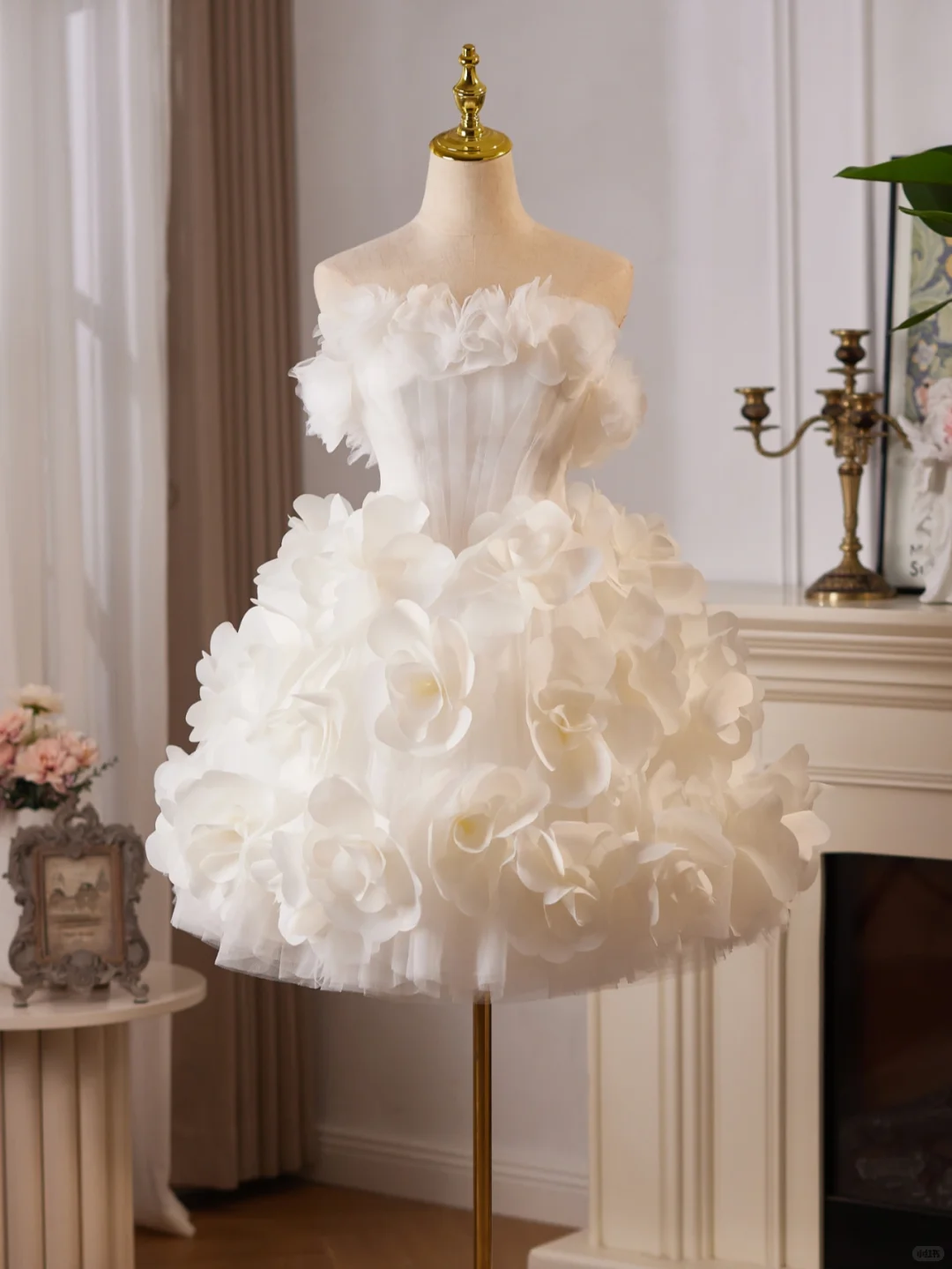 Gorgeous White Strapless Tulle 3D Flowers A Line 18th Birthday Outfits Short Homecoming Dress cc3421