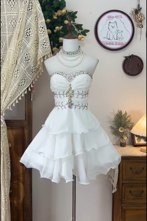 White Strapless Layered Chiffon Beaded Birthday Dress Elegant A Line Homecoming Dress cc3104