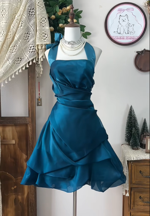 Unique Peacock Blue Halter Pleated A Line Homecoming Dress Mini Cocktail Dress cc3102