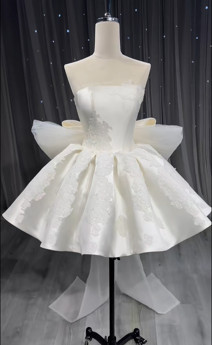 Elegant Strapless White Satin Lace Appliques A Line Short Birthday Outfits Homecoming Dress With Bow cc3371