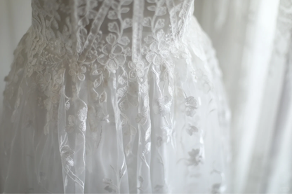 Vintage White Spaghetti Straps Lace A Line Wedding Dress Guest Dress cc3190